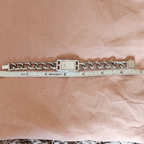 hermes diamond watch - Picture 13 of 16